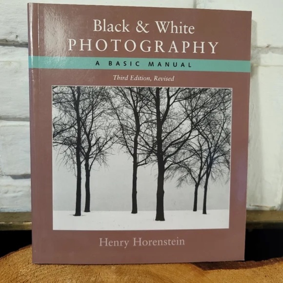 Black and White Photography A basic Manual - Picture 1 of 13